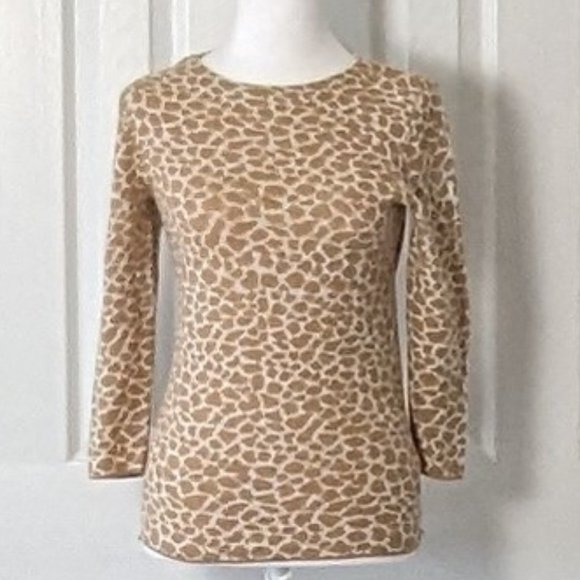 TALBOTS Marino Wool Women's 3/4 Sleeves Sweater Size XS Giraffe Print NWOT - Picture 1 of 5